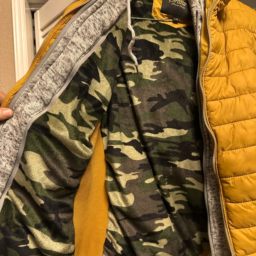 Yellow Puffer Jacket - Picture 4 of 5